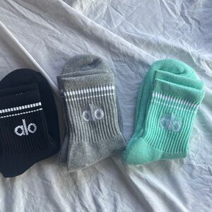 Alo yoga unisex throwback half crew socks 3 pack
